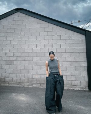 Egghead Chao Instagram - 意外讓人舒服的灰。

褲子即將問世， @see_monfit 。
#eggheadchao #toronto