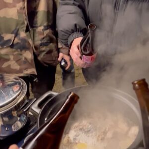 Egghead Chao Instagram - 露營初體驗。
#eggheadchao #camping