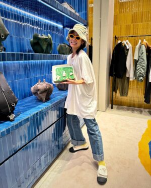 Egghead Chao Instagram - 感謝李小姐帶趙小朋友去體驗LOEWE x Suna Fujita手作時光。
身心靈味蕾都滿足到了，也是非常機動性的一天，快樂就是這麼簡單！
@loewe 
#loewe 
#loewesunafujita