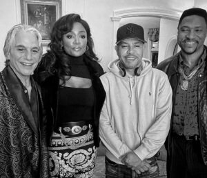 Eif Rivera Instagram - Look at all these beautiful people. Vets in the game! Yo, I Directed Tony Danza 🫣🎥🎬 🚦Season finale tonight @starz @raisingkananstarz s/o @anitagibsonfilmz for the flicks 📸