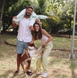 Eike Duarte Instagram - Com a chegada do friozinho, nada como aproveitar momentos em família com um look quentinho e divertido @tiptopbr 😮‍💨
