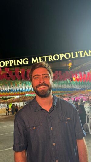 Eike Duarte Instagram - Festa Junina Hoje e amanhã no @shoppingmetropolitanobarra  Ontem eu estive presente e quero compartilhar essa dica com vocês! E já aviso que o final de semana promete. Começa as 14 e vai até as 23, tem muita coisa gostosa para comer e muita brincadeira para as crianças! Aproveitem!!