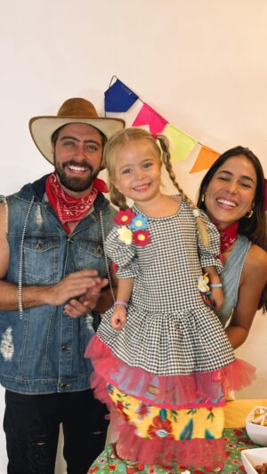 Eike Duarte Instagram - Fazer uma festa junina em casa nunca foi tão divertido! Tinha que ser com @tiptopbr 🎈