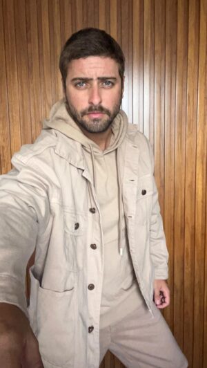 Eike Duarte Instagram - Um look monocromático para o outono 🍂 de 2024
