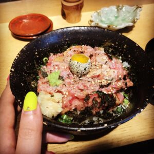 Eimi Naruse Instagram - 打ち合わせの後にアキバで食べたいぶりがっこ×なめろうご飯がめちゃくちゃ美味しかったどー！✨その上重ねて加えて鶉の卵がHYPER可愛い&カワィィ💓。なめろうマイブーム来てます...キテますヽ(*´∀`*)ノ✨←ｗ #アキバパトロール #えいそと海の幸 #バビュン飯