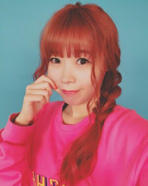 Eimi Naruse Instagram - サイドまで巻きしたり。最近のマイブーム‼️✨
#BABYUUN 撮影用ヘアSTYLEだYO〜！☆
なかなかでんぱちゃんではしないやーつ(*´∀`*)🌟✨
medium rareなやーつ.