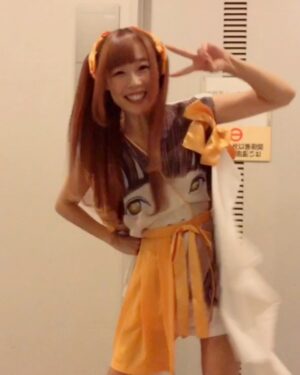 Eimi Naruse Instagram - みんなチェキ会サイン会ありがとDANCE 2018/09/22ver.(*´∀`*)💃💛✨
てなんこれ(ノ∀`*)！ｗどうだねDOU種？🌲✨