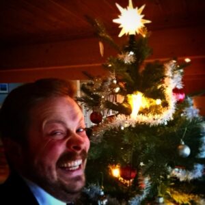 Einar Tørnquist Instagram - Her er kjendisens julebilde. @vgnett @dagbladet