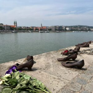Eirini Karagiorgi Instagram - Daydreaming in Budapest ! 

@kyprichristos

1st day stops: 

📍#ststephensbasilica
📍#chainbridgebudapest
📍#shoesonthedanube
📍#margaretsislandbudapest 
📍#budacastle 
📍#fishermansbastion