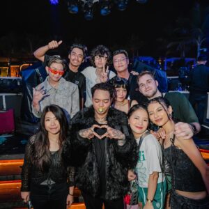 Eka Gustiwana Instagram - wg @ atlas’ new year’s eve 🎇🎆❤️🔥 how’s your “mau mulai ngegym” resolution last year?
.
🏠 @atlasbeachclub
📷 @tabirakbart