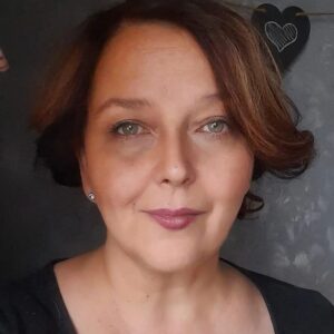 Ekaterina Borisova Instagram - Моя родная, любимая, маленькая сестрёнка. Моя Аришка. Когда ты родилась, мир для меня стал ярче, светлее. С твоего рождения мы всегда вместе, твоя ручка всегда в моей. Ты удивительная, талантливая, мудрая, светлая. Ты часть меня. Моя гордость, моя радость, моя сила. Поздравляю тебя с Днём рождения. Пусть мир дарит тебе то, что ты пожелаешь. Люблю тебя. Вместе мы сила❤@arina_borisovaa