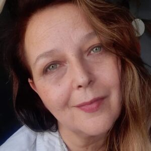 Ekaterina Borisova Instagram - Моя родная, любимая, маленькая сестрёнка. Моя Аришка. Когда ты родилась, мир для меня стал ярче, светлее. С твоего рождения мы всегда вместе, твоя ручка всегда в моей. Ты удивительная, талантливая, мудрая, светлая. Ты часть меня. Моя гордость, моя радость, моя сила. Поздравляю тебя с Днём рождения. Пусть мир дарит тебе то, что ты пожелаешь. Люблю тебя. Вместе мы сила❤@arina_borisovaa