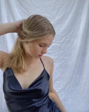 Ekaterina Samsonov Instagram - No eye contact