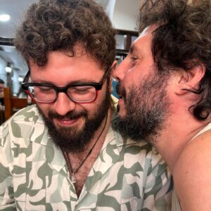El Kanka Instagram - Inauguramos temporada de festivales por todo lo alto en un Bosque Sonoro con ambiente intenso, pero íntimo, con un cartel súper bonito y en un paisaje que invita al gozo templado.

Casi nos fastidia la lluvia, pero pudimos salir y conectarnos. 

Atençao que empezamos gira con toda la banda hasta acabar el año y después nos ponemos a grabar!

📸 2 y 9: @javierrosalivephoto