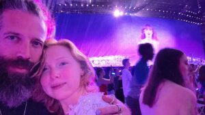 Elan Gale Instagram - without a doubt one of the most enjoyable, invigorating evenings I’ve had in a long time. I’ve been an unapologetic swiftie for 15 years and last night and it was so fun to be surrounded by thousands of people all having a good time