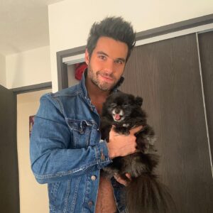 Eleazar Gómez Instagram - Cada día es un nuevo  día para trabajar en la mejor versión de ti mismo 🙌🏽 !!!