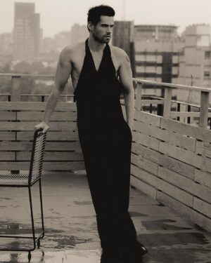 Eleazar Gómez Instagram - Maximum Feeling 📸💯🔝 !!! 

Photo: @jorge_pv 
Styling: @enricobompani   @manueldelgado.moda 
Look: @bompaniofficial
