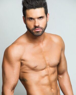 Eleazar Gómez Instagram - Hoy mas que nunca hay q estar unidos !!! Les mando mucha fuerza !!! Foto : 📸 @luisdelaluz