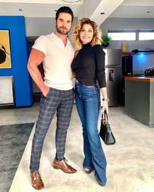 Eleazar Gómez Instagram - Q hermoso encontrarte  siempre admiro tu amistad tu talento y la maravillosa persona q eres !!! Te quiero mucho @itatic_oficial ⭐️ !!!