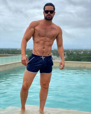 Eleazar Gómez Instagram - 
