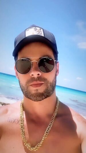 Eleazar Gómez Instagram - 
