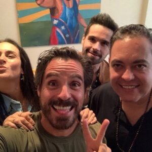 Eleazar Gómez Instagram - Hoy arrancamos oficialmente con el trabajo de mesa de *Reliquias Obscuras* ¡va a estar de miedo!
Qué agradecida estoy con mis productores por la oportunidad de hacer este personaje y poder formar parte de este proyecto, tan fuera de mi zona de confort. ¡Muy pronto llegará este gran proyecto a sus pantallas! #reliquiasobscuras @luisluisillom @eleazargomez333 @edureza @diegomarinomx 
#Televisa