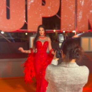 Elecktra Bionic Instagram - ❤️ in my red passion❤️

Grazie mille @netflixit per questo splendido invito .
L’ anteprima di #lupinnetflix è stata ovviamente strabiliante e ricca di colpi di scena … 
Non vedo l’ora che sia il 5 ottobre per mangiarmi tutta questa terza stagione 
Consigliata a pieni voti …

Ovviamente un enorme grazie 
al mio stylist @dglamour per questo total look fenomenale … come sempre inarrivabile 
Grazie @farina_lorenzo dell invito e alla mia manager @letizia_macedonio 

#netflixitalia  #redcarpet #premiere #lupin #lupinnetflix