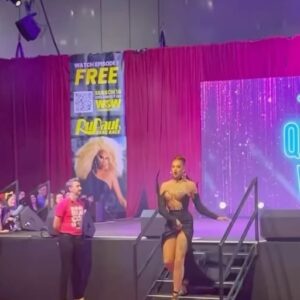 Elecktra Bionic Instagram - 👄💄dragcon fantasy pt 1💄👄

Total look @rochart_design 

@rupaulsdragcon come sempre si rivela un esperienza potente immersi in un mare d’arte .
GRAZIE MILLE a @heychardonnay per essere stata al mio fianco in questa avventura , sei una forza della natura ti amo…
Allo stesso tempo mi sento di ringraziare @dimitricocciuti per aver portato questo format in Italia così da averci dato la possibilità oltre di dimostrare quanto valga l’arte drag Italia ma di dimostrare quanto si possa essere una famiglia … il tempo non torna indietro e io sono onorata di averlo passato con le queen della seconda e terza stagione … artisti di tutto rispetto …. Grazie mille a tutt*
@la.petite.noire @nehellenia.90 @la.diamond @aura_eternal @v.gioffre @lina.galore @sypario @amy_krania_dq @sissylea.queen @morgana.cosmica @lightning___aurora @silvanadellamagliana @the.leila.yarn