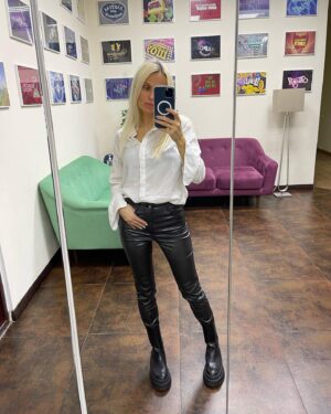 Elena Bartkova Instagram - Кто помял рубашку? 
Звучит как «Кто убил Марка?» Окси 😉