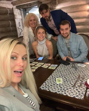 Elena Bartkova Instagram - Замечательный вечер с родными людьми ♥️