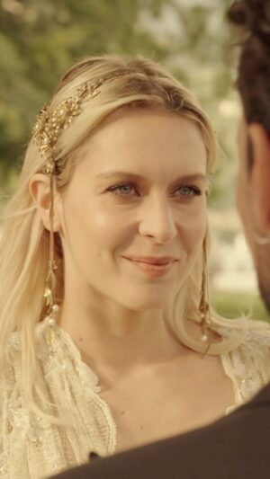 Elena Radonicich Instagram - Elena sa ciò che vuole e soprattutto come ottenerlo. 👑​
​
#IlGrandeGioco stasera alle 21.15 su Sky Atlantic