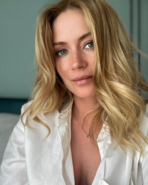 Elena Viunova Instagram - bir gün #11052024 🌸