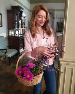 Elena Viunova Instagram - çiçeklerin güzelliği 🌸 Anastasia #istanbullugelin #istanbullugelinset