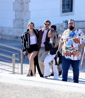 Elena de Lara Instagram - Cumplo 27, como el @festivalmalaga ✨️ 

🎬 MATUSALÉN, 5 DE ABRIL EN CINES 🎬