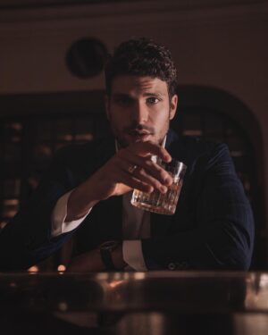 Elia Fongaro Instagram - Scotch, whiskey or Bourbon 🥃 .
.
Buon Sabato Notte Baby
.
.
#buonanotte #goodnight .
.
#eliastory #teamelia #eliafongaro