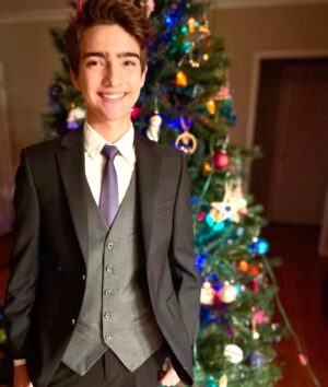 Elias Harger Instagram - Thank you for inviting me to your winter formal last night @juiliancardenas and @_laurencardenas! I had so much fun at the Snowball. 😎❄️☃️❄️