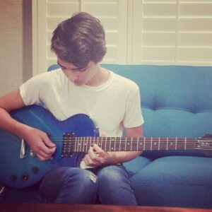Elias Harger Instagram - Happy Friday! Here’s a medley of song pieces for you. 🎸