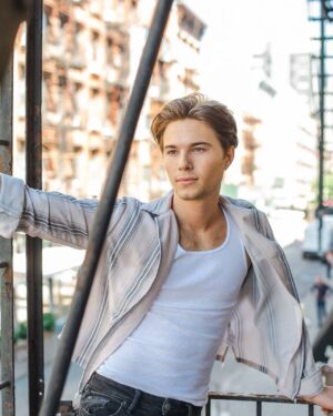 Elias Kacavas Instagram - 📸 @oscarozbay