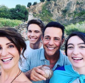 Elias Kacavas Instagram - #mybigfatgreekwedding3 🇬🇷🇬🇷🇬🇷Thank you @niavardalos for the opportunity of a lifetime!!