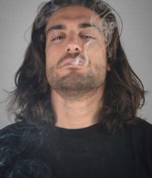 Elias Theodorou Instagram - Smokes & Jokes tonight @cancarnival 🎭💨
Brought 2 you by @leafythingscanada #its420somewhere