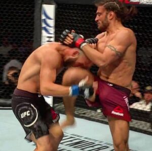 Elias Theodorou Instagram - Wake up & choose violence this week 💪😀 #mondaymotivation #hitmewithyourbestshot #boom