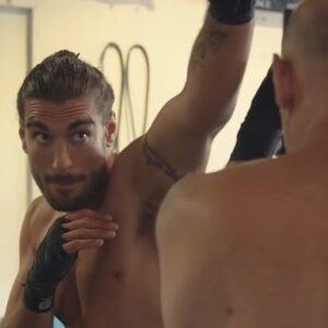Elias Theodorou Instagram - I’m a Fighter, Man. 🌳🥊#TBT Reminiscing on my time in the bush with legend @reallesstroud and then putting in some work in the ring. #survivorman 
-
#lesstroud #fightingtosurvive #inthebush #greater #ontario
-
Videos will be linked in my stories.