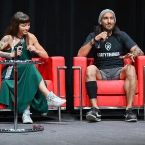Elias Theodorou Instagram - #tbt Spreading the herb ✌️🌿 @ocannabiz 
-
Still buzzing (could be the edibles) at the opportunity to take part in another event talking all things cannabis & combat with like minded people on the cannabis side of history. I’m blown away when not only am I asked to share my journey fighting the stigma in pro sports, but to do so with a panel of professionals…paging Dr. Green Thumb 👨🏻‍⚕️🥦 #hightimes