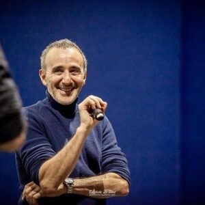 Élie Semoun Instagram - Les débats après la projection du doc sur mon père sont passionnants . Le film sortira en salle le 18 janvier @marjory_dejardin  @francoisviette