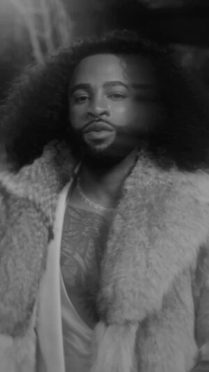 Elijah Blake Instagram - Tune into @betsoultv tomorrow for the premiere of @sirelijahblake new video “Ghostbuster” airing at 10am ET and throughout the day! #BETSoulTV #BETMusic