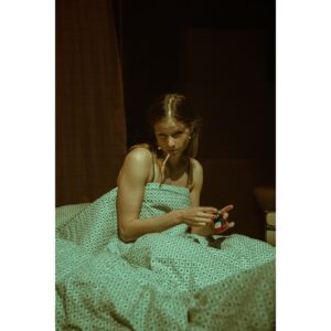Eliza Rycembel Instagram - NIE DO POWIEDZENIA

gramy 6 i 7 września
chodźcie do naszego teatru @potemotem 
w tym secie jest zniżka -25% na bilety co powinno Was jeszcze bardziej zachęcić. Będzie fajnie. 

zdj. @zuuzzzz
