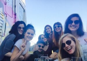 Elizabeth Blackmore Instagram - Lazy Monday with the best.