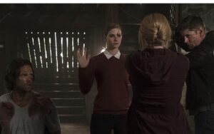 Elizabeth Blackmore Instagram - 🎼Their mumma don't like me....
Can't imagine why. Tune in oct 13 to find out!
@cw_supernatural #supernaturalfamily #supernatural