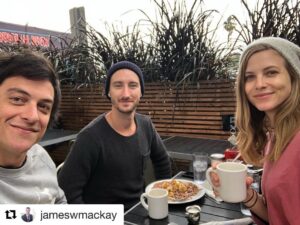 Elizabeth Blackmore Instagram - Loves a brunch.

#Repost @jameswmackay
・・・
Frens ❤️