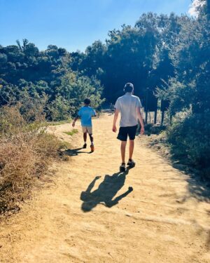 Elizabeth Craft Instagram - Post Thanksgiving — Fryman Canyon #95 with some of my fave people! @oliviafierro @tequilacorridotony #happierinhollywood